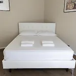 Elegante Bilocale In Zona Risorgimento Διαμέρισμα Μιλάνο
