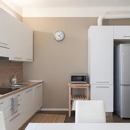 Elegante Bilocale In Zona Risorgimento 아파트 *