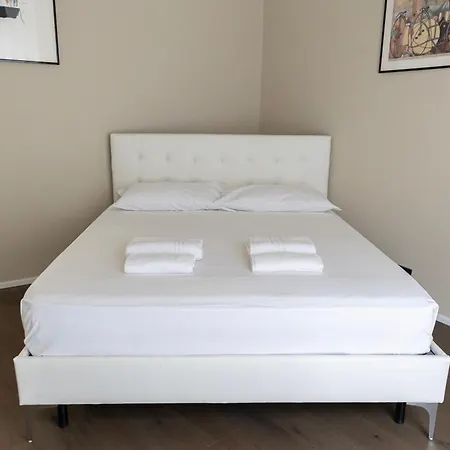 Elegante Bilocale In Zona Risorgimento Apartment Mailand