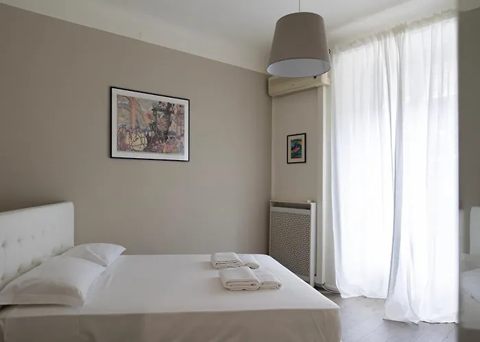 Elegante Bilocale In Zona Risorgimento 아파트 *