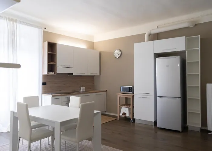 Elegante Bilocale In Zona Risorgimento * 밀라노
