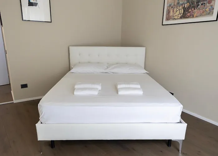 Elegante Bilocale In Zona Risorgimento 아파트 밀라노
