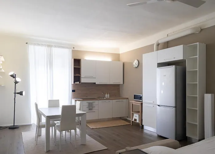 Elegante Bilocale In Zona Risorgimento 아파트