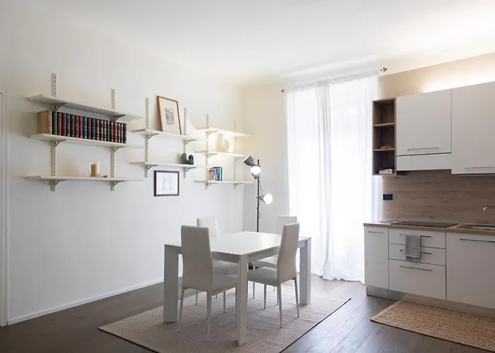 Elegante Bilocale In Zona Risorgimento 밀라노